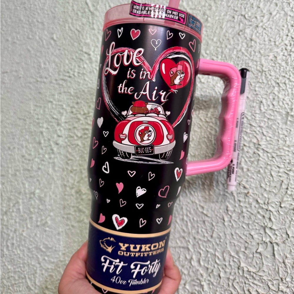 Bucee’s Love In the Air Valentines Day Tumblr 40 OZ